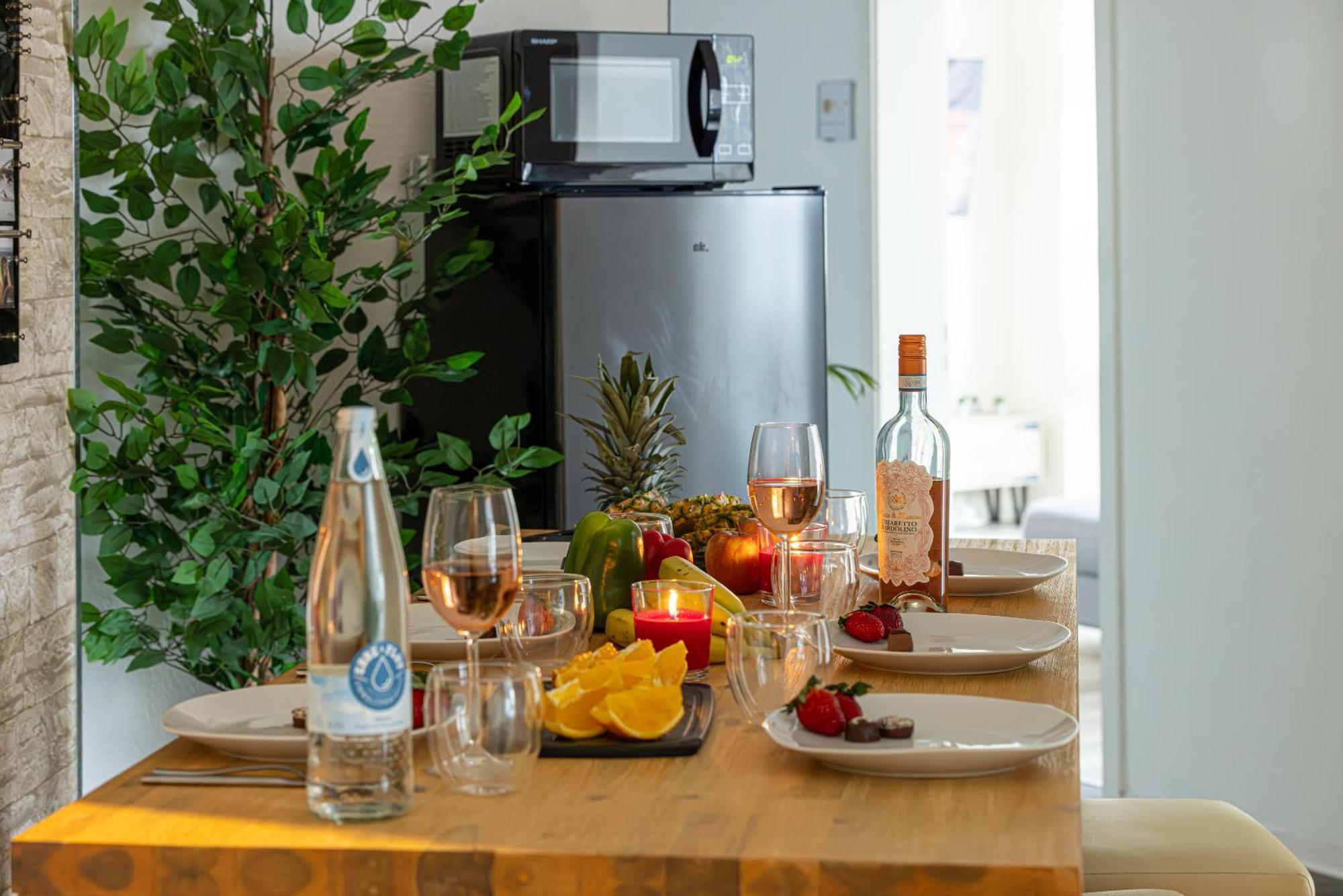 Luxus City Apartment Sauna Balkon Kueche Zentral Rostock Eksteriør bilde